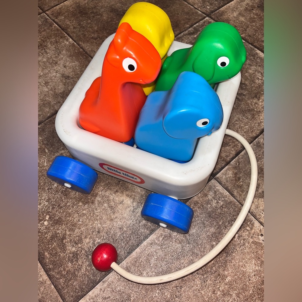Little Tikes Pull behind wagon n friends toy